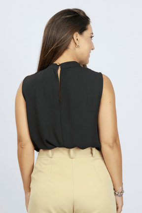 Blusa Regata Detalhe Pregas Colo Valentina Preta