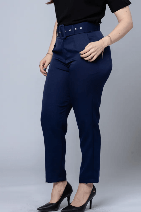 Calça Cinto Encapado Cenoura Azul Marinho